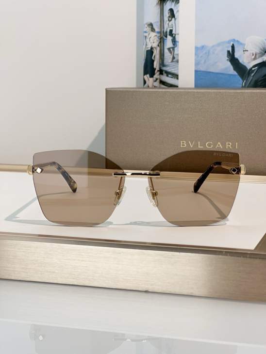 Picture of Bvlgari Sunglasses _SKUfw81854507fw